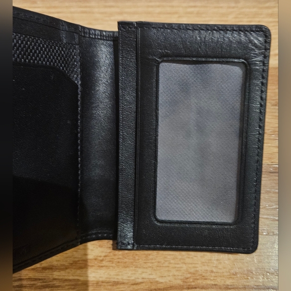 Mens Tumi Wallet - Picture 2 of 9
